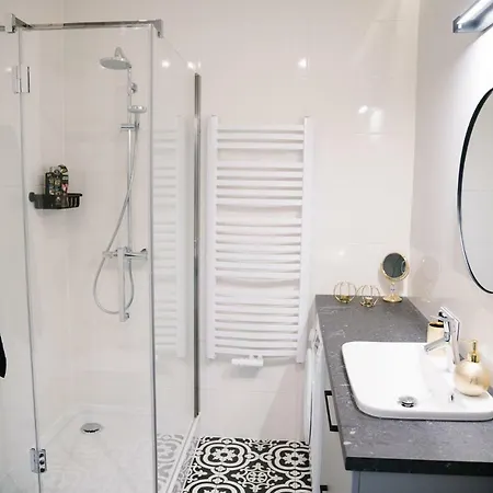 Apartament-studio W Starym Miescie Na Cichej Ulicy 아파트